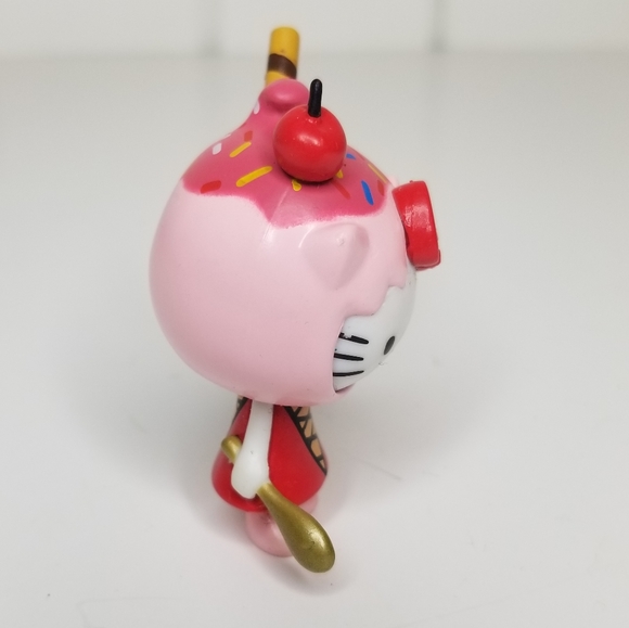 Tokidoki x Hello Kitty | Series 2 "Ice Cream Sundae" 3" Vinyl Figure - Picture 2 of 4